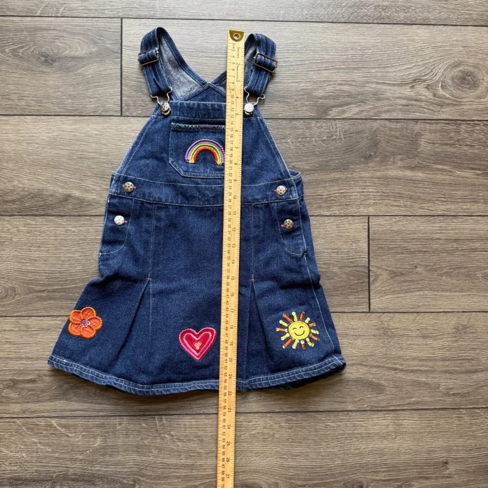 Y2K VTG Disney Kids Denim Overall Dress Girls Size 4/5 Rainbow Sun Embroidered - Picture 3 of 7